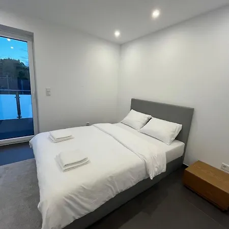 公寓 Modern New-build